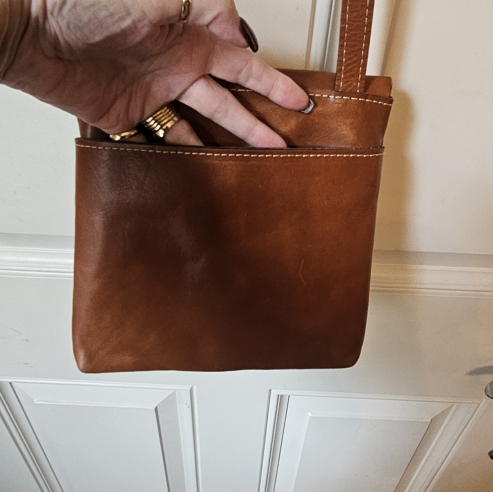 Patricia Nash Granada Flap Crossbody 🤎 - Picture 3 of 8